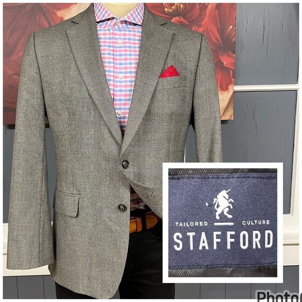Stafford Year Round Blazer Jacket Sport Coat Mens 42R Wool Polyester Plaid Gray